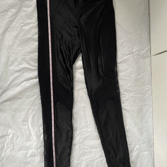 KORAL Women’s High Rise Mesh Side Panel Leggings Color-Black Size- Medium NWOT - Picture 9 of 15